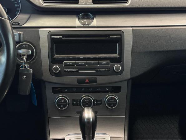 Volkswagen Passat B7 с пробегом 2012 года, цена 1 248 000 рублей, 154135 км, седан, Автокод Объявления