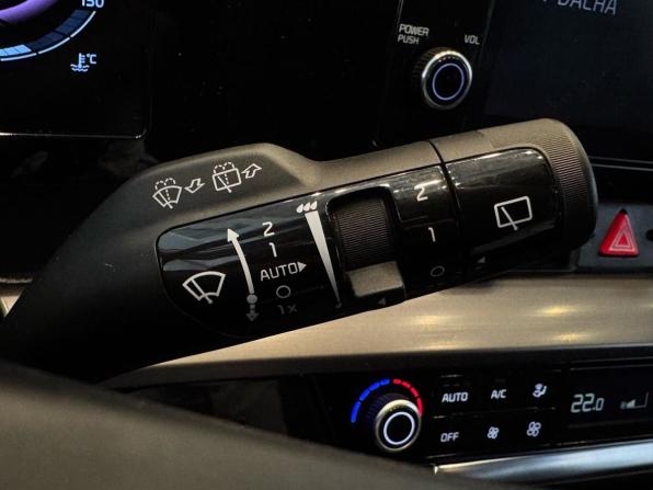 Kia Sportage V с пробегом 2022 года, цена 3 099 000 рублей, 77100 км, внедорожник, Автокод Объявления