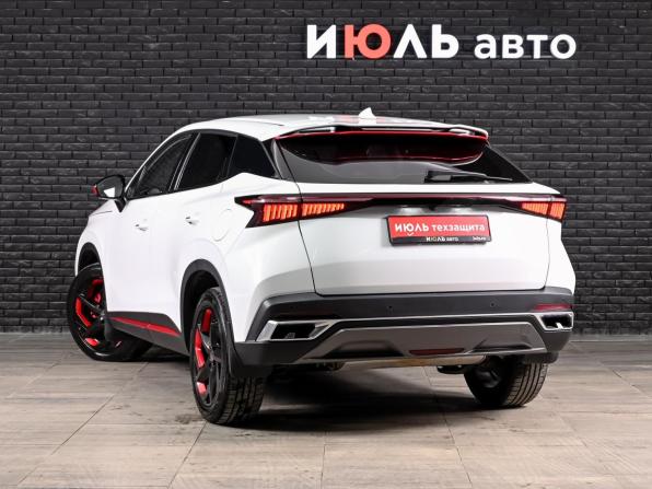 Omoda C5 I с пробегом 2022 года, цена 1 830 000 рублей, 34330 км, внедорожник, Автокод Объявления