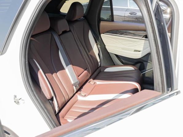 Geely Monjaro I с пробегом 2023 года, цена 2 899 000 рублей, 106359 км, внедорожник, Автокод Объявления