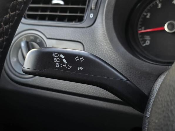 Volkswagen Polo V с пробегом 2014 года, цена 770 000 рублей, 175185 км, седан, Автокод Объявления