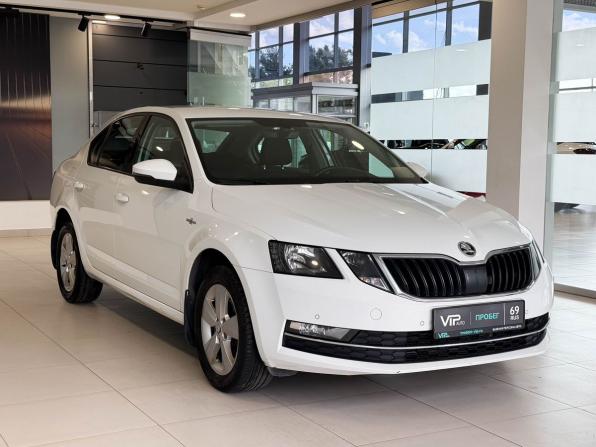Skoda Octavia III (A7) Рестайлинг с пробегом 2018 года, цена 1 985 000 рублей, 88251 км, лифтбек, Автокод Объявления