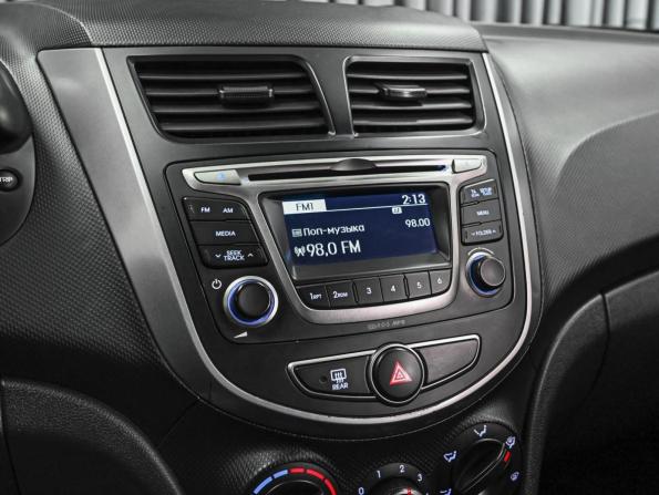 Hyundai Solaris I Рестайлинг с пробегом 2014 года, цена 1 085 000 рублей, 141634 км, седан, Автокод Объявления
