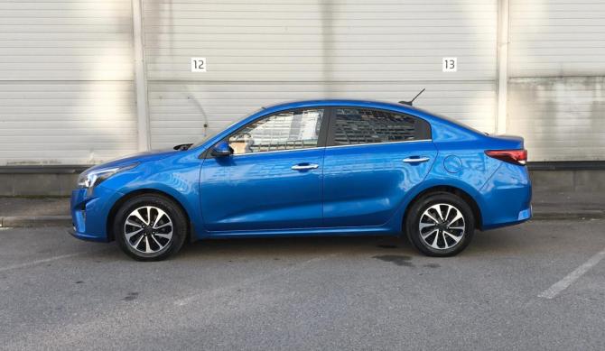Kia Rio IV Рестайлинг с пробегом 2021 года, цена 1 269 000 рублей, 162436 км, седан, Автокод Объявления