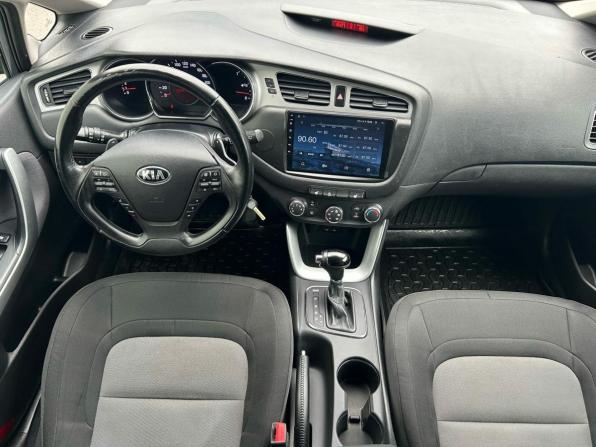 Kia Ceed II с пробегом 2015 года, цена 915 000 рублей, 180410 км, универсал, Автокод Объявления