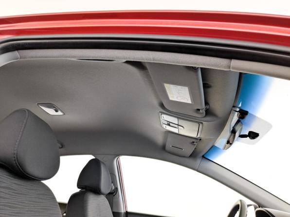Hyundai Solaris I Рестайлинг с пробегом 2016 года, цена 1 255 000 рублей, 76207 км, седан, Автокод Объявления