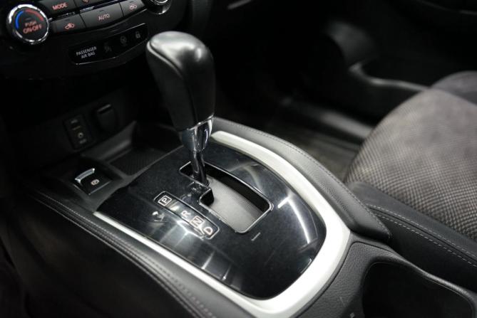 Nissan Qashqai II с пробегом 2017 года, цена 1 730 000 рублей, 80326 км, внедорожник, Автокод Объявления
