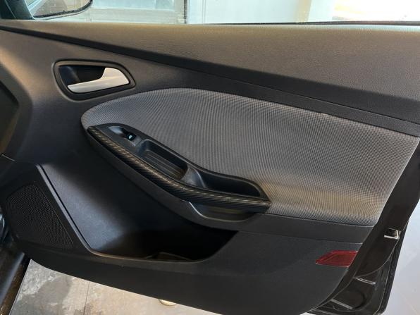 Ford Focus III с пробегом 2013 года, цена 635 000 рублей, 175232 км, седан, Автокод Объявления