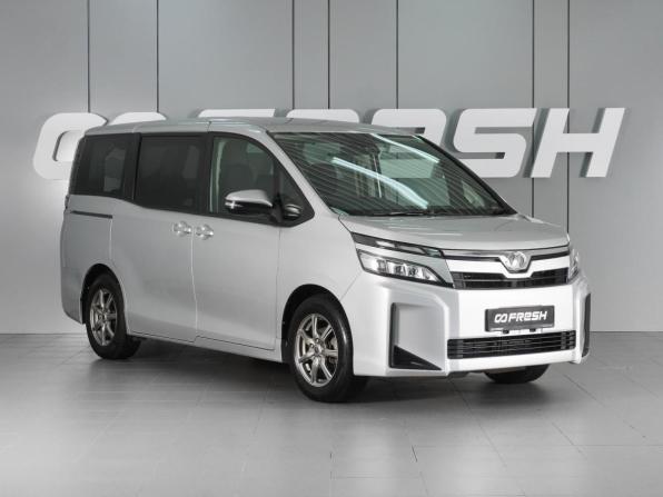 Toyota Voxy III (R80) Рестайлинг с пробегом 2017 года, цена 1 865 000 рублей, 147070 км, минивэн, Автокод Объявления