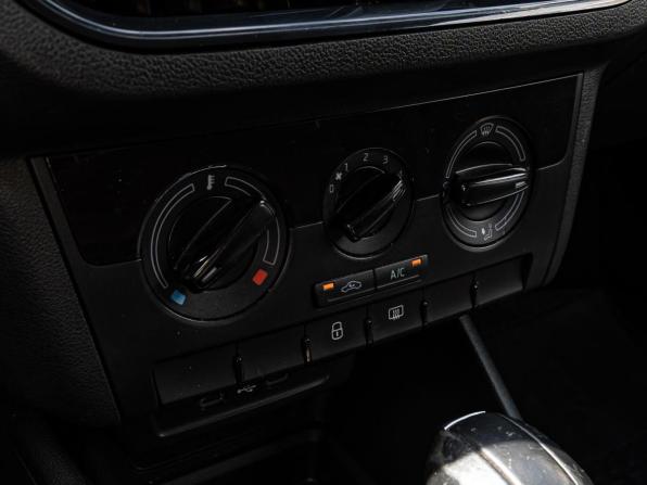 Volkswagen Polo VI с пробегом 2022 года, цена 1 490 000 рублей, 134349 км, лифтбек, Автокод Объявления