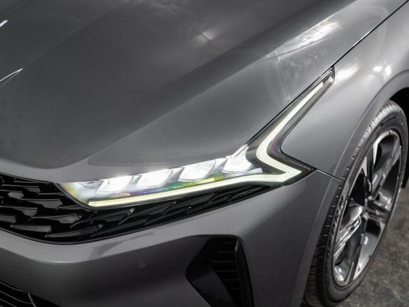Kia K5 III с пробегом 2021 года, цена 2 390 000 рублей, 83051 км, седан, Автокод Объявления