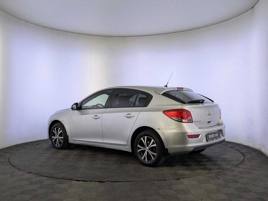 Chevrolet Cruze I Рестайлинг Москва  - изображение 7