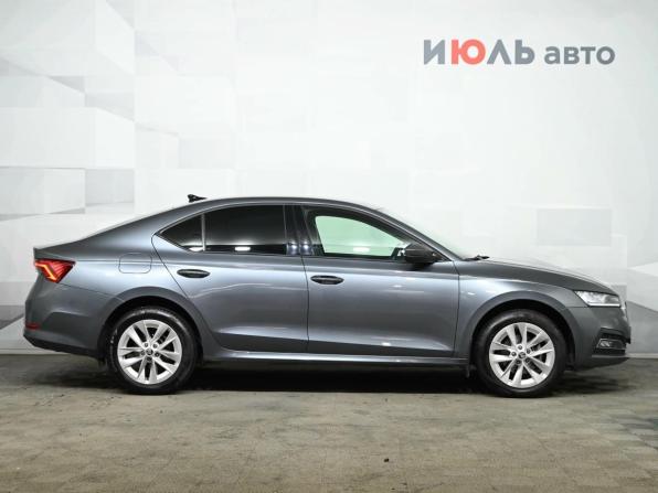 Skoda Octavia IV (A8) с пробегом 2021 года, цена 2 550 000 рублей, 28610 км, лифтбек, Автокод Объявления