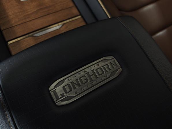 Ram 1500 V с пробегом 2019 года, цена 7 200 000 рублей, 40690 км, offers.body_type.unknown, Автокод Объявления
