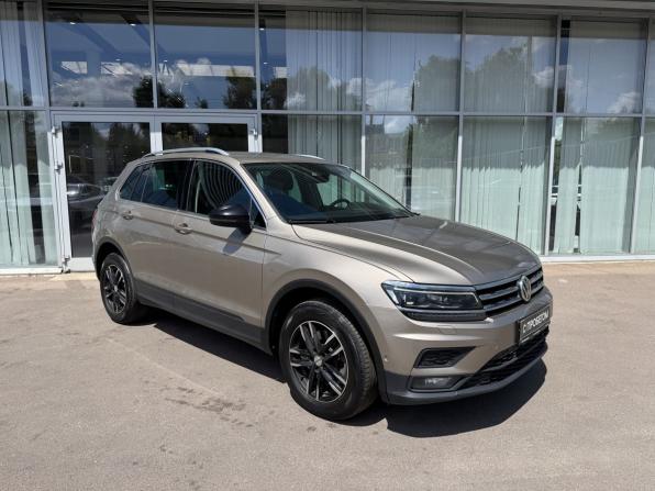 Volkswagen Tiguan II с пробегом 2019 года, цена 2 840 000 рублей, 98874 км, внедорожник, Автокод Объявления