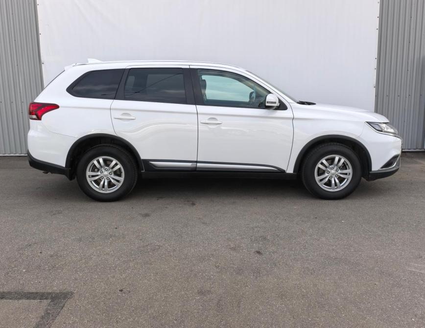 Mitsubishi Outlander III Рестайлинг 3 Санкт-Петербург  - изображение 4