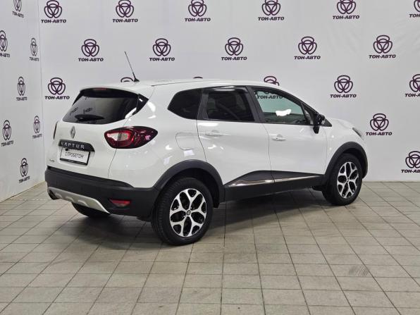 Renault Kaptur I с пробегом 2017 года, цена 1 177 000 рублей, 159775 км, внедорожник, Автокод Объявления