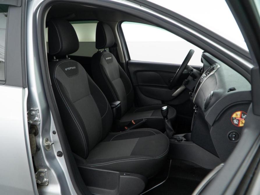 Renault Logan II Рестайлинг Москва  - изображение 8