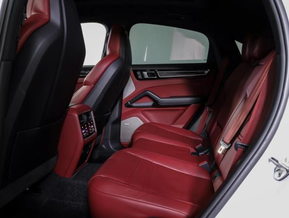 Porsche Cayenne III с пробегом 2022 года, цена 10 890 000 рублей, 36630 км, внедорожник, Автокод Объявления