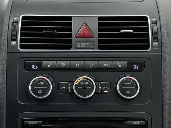 Volkswagen Touran I Рестайлинг 2 с пробегом 2014 года, цена 752 000 рублей, 162198 км, компактвэн, Автокод Объявления