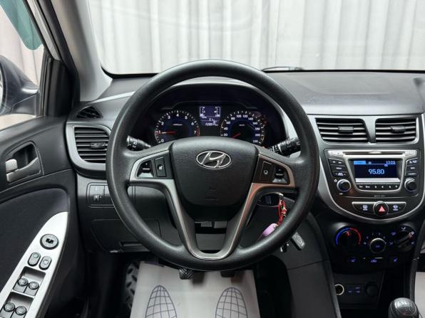Hyundai Solaris I Рестайлинг с пробегом 2015 года, цена 879 000 рублей, 159816 км, хэтчбек, Автокод Объявления
