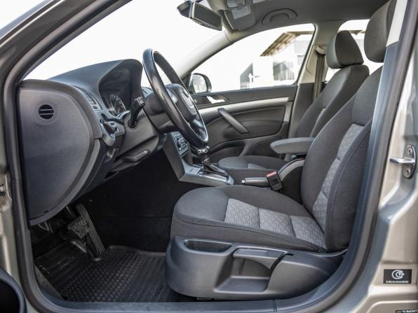 Skoda Octavia II (A5) Рестайлинг с пробегом 2012 года, цена 1 298 000 рублей, 62297 км, лифтбек, Автокод Объявления