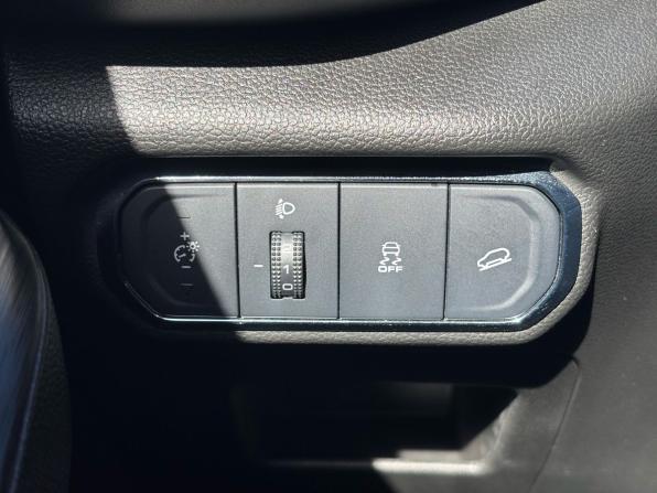 Haval Jolion I с пробегом 2023 года, цена 1 599 000 рублей, 83421 км, внедорожник, Автокод Объявления