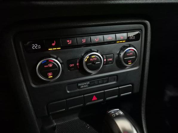 Volkswagen Beetle II (A5) с пробегом 2013 года, цена 1 250 000 рублей, 123807 км, хэтчбек, Автокод Объявления