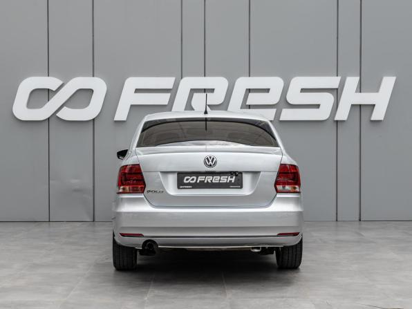Volkswagen Polo V Рестайлинг с пробегом 2016 года, цена 1 220 000 рублей, 141032 км, седан, Автокод Объявления