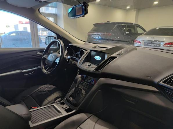 Ford Kuga II Рестайлинг с пробегом 2017 года, цена 1 700 000 рублей, 65131 км, внедорожник, Автокод Объявления