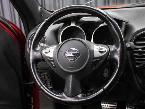 Nissan Juke I с пробегом 2011 года, цена 979 000 рублей, 231688 км, внедорожник, Автокод Объявления