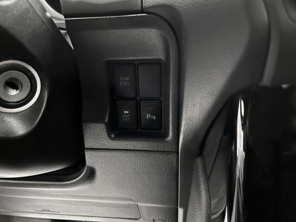 Toyota Land Cruiser Prado 150 Series Рестайлинг 1 с пробегом 2015 года, цена 3 395 000 рублей, 273103 км, внедорожник, Автокод Объявления