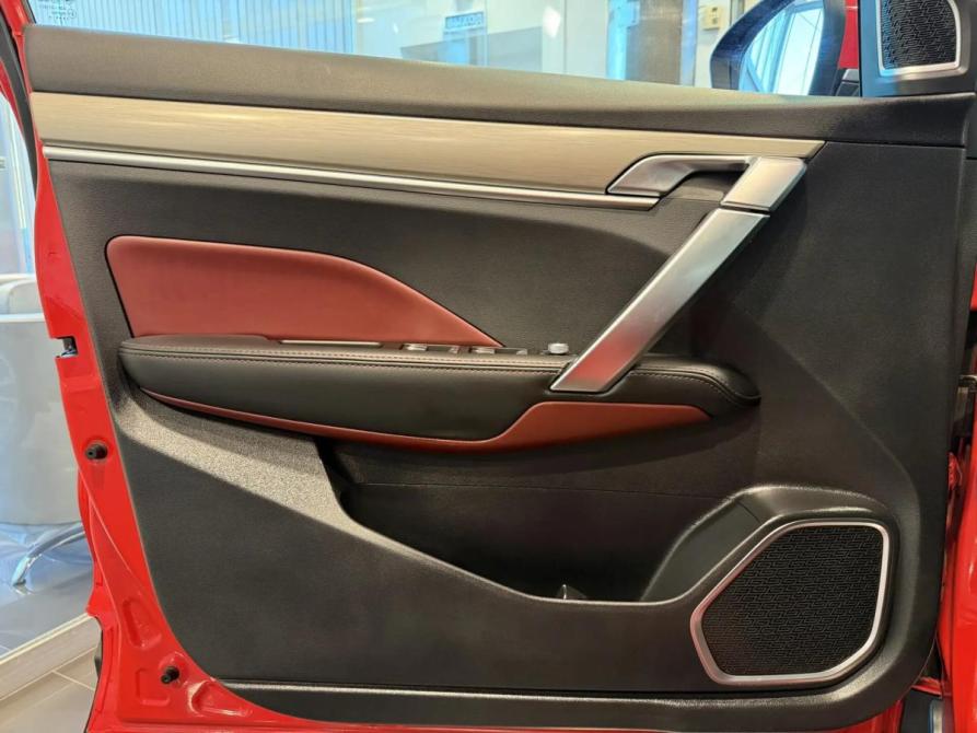 Geely Coolray I Подольск  - изображение 10
