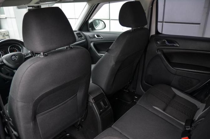 Skoda Yeti I Рестайлинг с пробегом 2015 года, цена 1 330 000 рублей, 204998 км, внедорожник, Автокод Объявления
