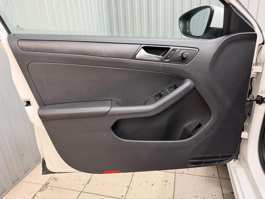 Volkswagen Jetta VI Рестайлинг Магнитогорск  - изображение 13