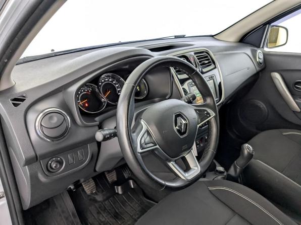 Renault Sandero II Рестайлинг с пробегом 2019 года, цена 1 240 000 рублей, 32690 км, хэтчбек, Автокод Объявления