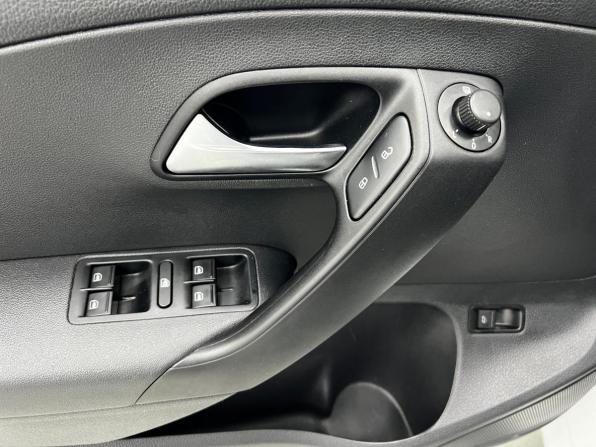 Volkswagen Polo V Рестайлинг с пробегом 2020 года, цена 1 180 000 рублей, 153000 км, седан, Автокод Объявления