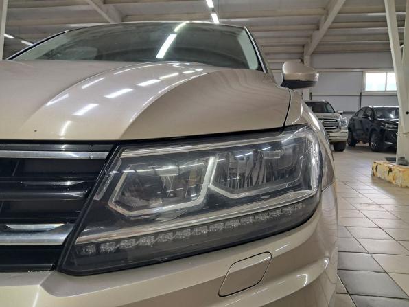 Volkswagen Tiguan II с пробегом 2017 года, цена 2 120 000 рублей, 121000 км, внедорожник, Автокод Объявления