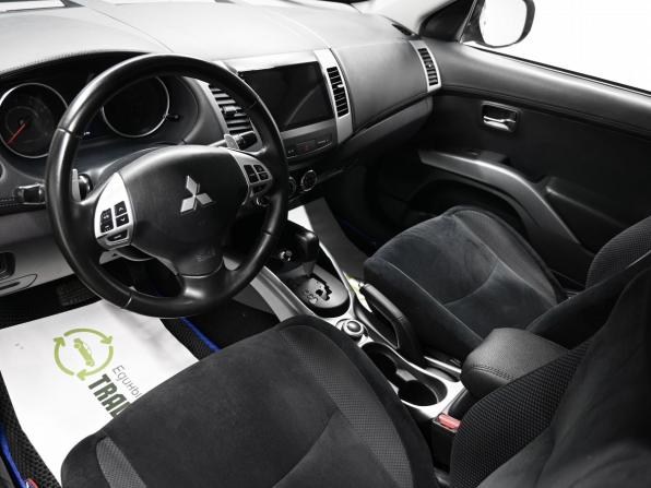 Mitsubishi Outlander II Рестайлинг с пробегом 2011 года, цена 995 000 рублей, 383295 км, внедорожник, Автокод Объявления