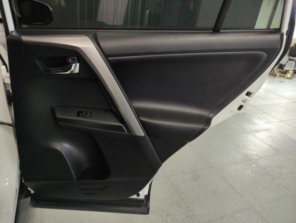Toyota RAV4 IV (XA40) Рестайлинг с пробегом 2016 года, цена 2 047 000 рублей, 127301 км, внедорожник, Автокод Объявления