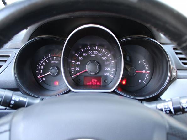 Kia Rio III с пробегом 2013 года, цена 610 000 рублей, 219917 км, хэтчбек, Автокод Объявления