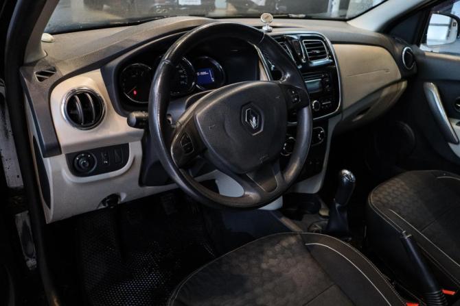 Renault Logan II с пробегом 2016 года, цена 750 000 рублей, 201984 км, седан, Автокод Объявления