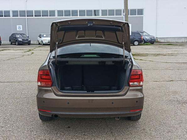 Volkswagen Polo V Рестайлинг с пробегом 2015 года, цена 720 000 рублей, 112882 км, седан, Автокод Объявления