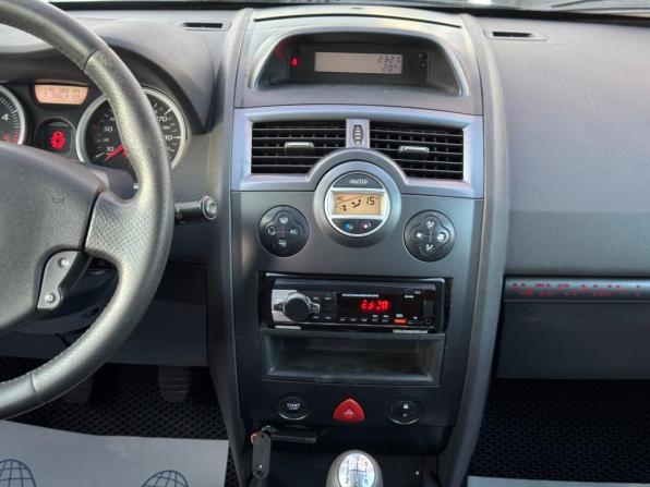 Renault Megane II Рестайлинг с пробегом 2007 года, цена 425 000 рублей, 195201 км, универсал, Автокод Объявления