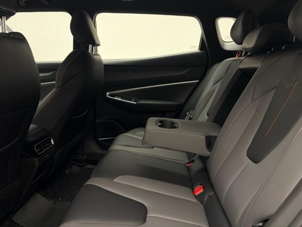 Geely Cityray с пробегом 2025 года, цена 2 715 000 рублей, 9235 км, внедорожник, Автокод Объявления