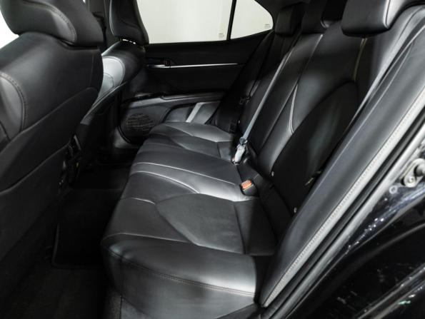 Toyota Camry VIII (XV70) с пробегом 2019 года, цена 2 039 585 рублей, 233000 км, седан, Автокод Объявления