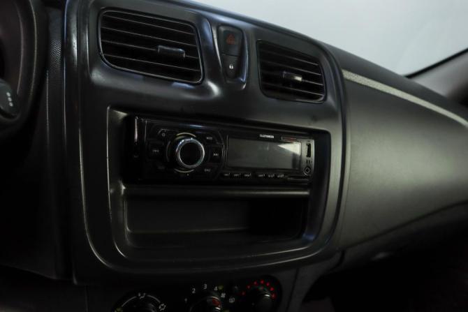 Renault Logan II Рестайлинг с пробегом 2019 года, цена 579 000 рублей, 151900 км, седан, Автокод Объявления