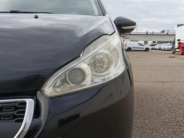 Peugeot 208 I с пробегом 2013 года, цена 570 000 рублей, 166000 км, хэтчбек, Автокод Объявления
