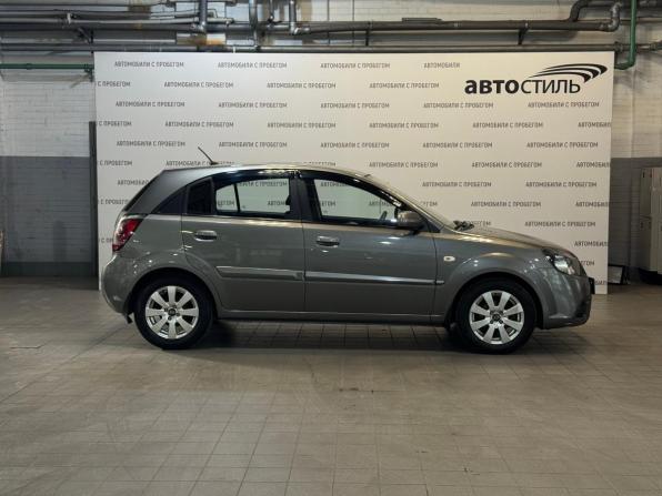 Kia Rio II Рестайлинг с пробегом 2010 года, цена 469 000 рублей, 180000 км, хэтчбек, Автокод Объявления
