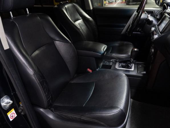 Toyota Land Cruiser Prado 150 Series Рестайлинг 1 с пробегом 2014 года, цена 2 990 000 рублей, 256795 км, внедорожник, Автокод Объявления